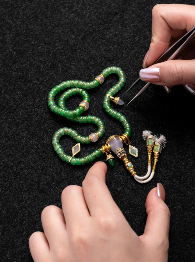 jadeite and gold diamond bracelet