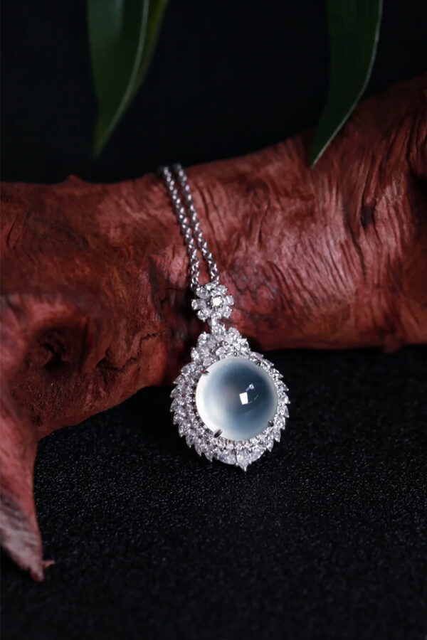 jadeite pendant