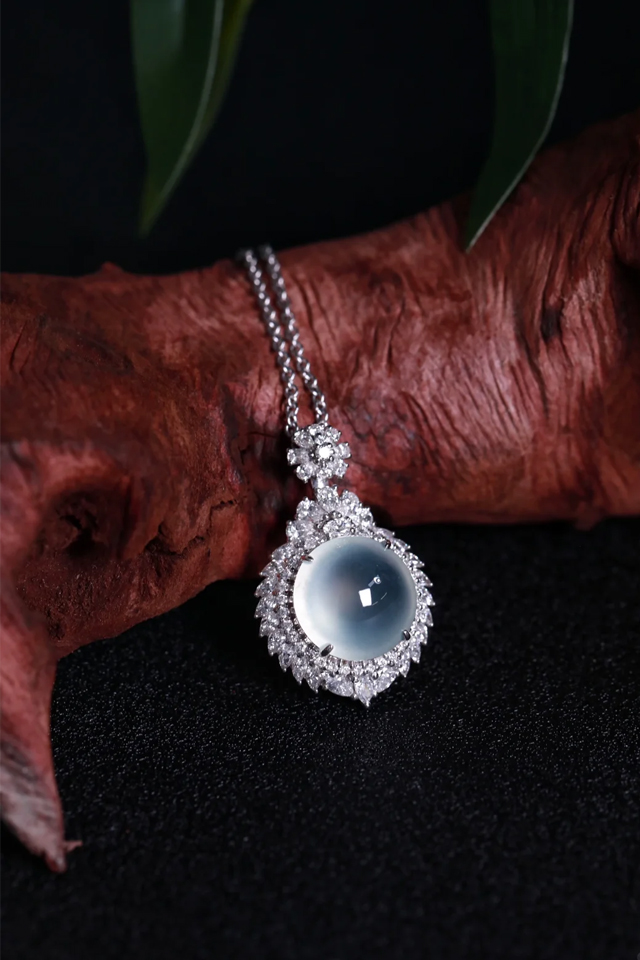 jadeite pendant
