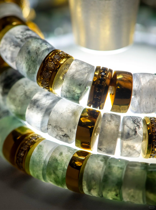 ice base jadeite and gold diamond bracelet