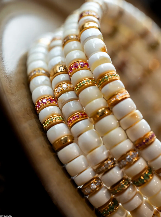 milk coffee amber and gold diamond bracelet