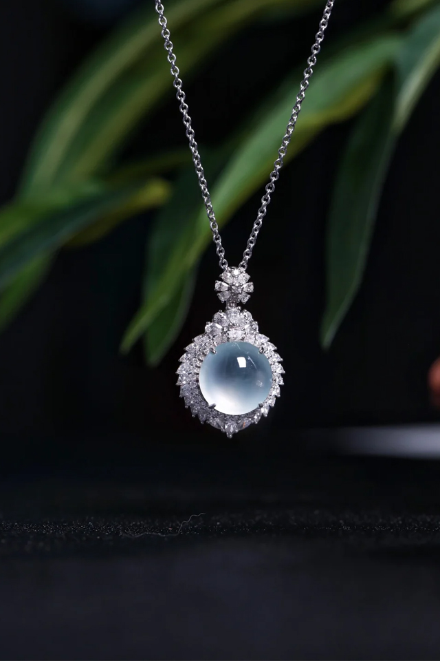 jadeite pendant