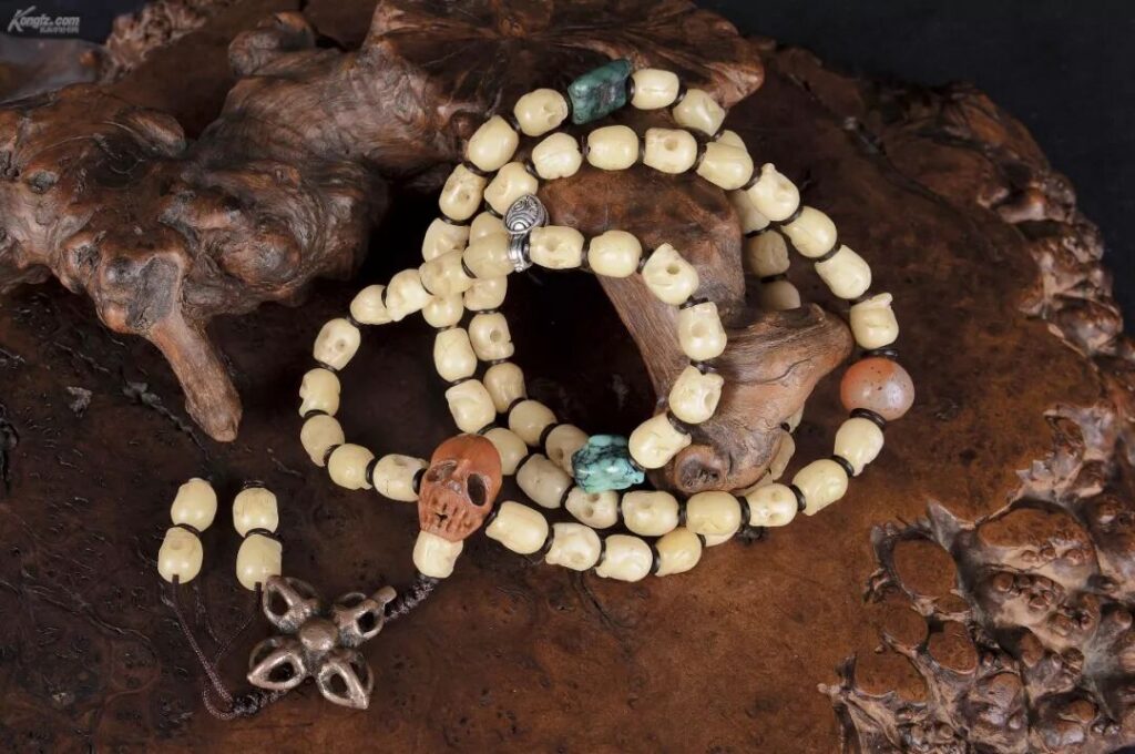 beaded bracelet