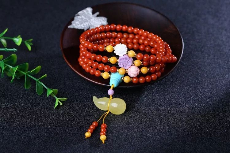 beaded bracelet