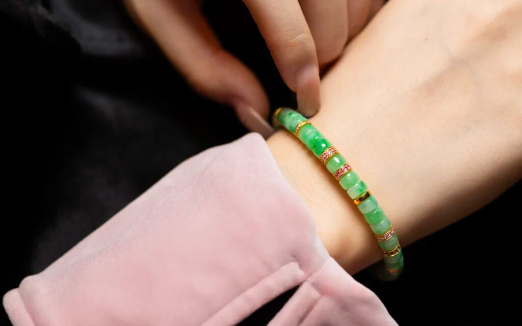 Jadeite and Diamond Bracelet